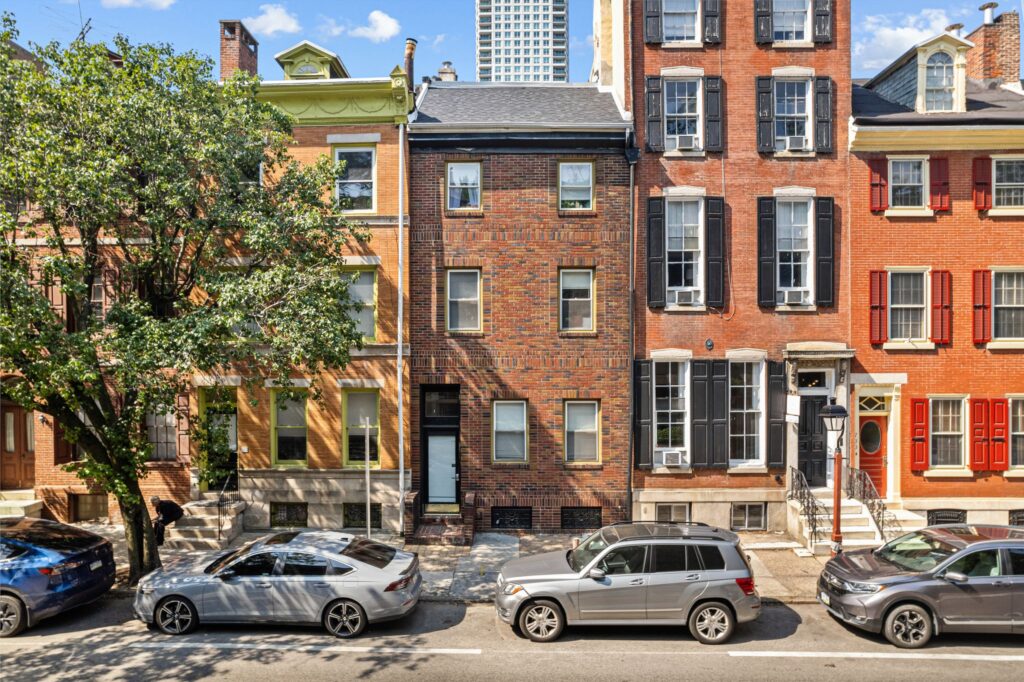 historic home in Washington squer west